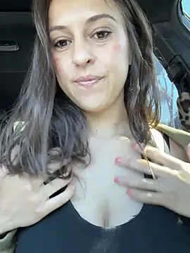 Snapshot of morganbby_ chatting on June 15, 5:15 pm morganbby online show from June 15, 5:15 pm
