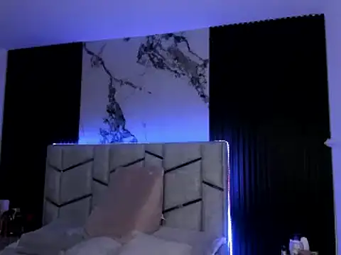 daniiphoeniixx online show from January 26, 6:06 pm