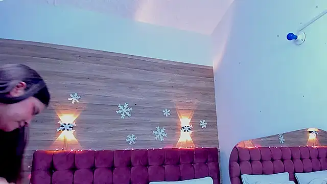 Snapshot of Annie_kurt_ chatting on December 28, 10:36 am Annie kurt  online show from December 28, 10:36 am