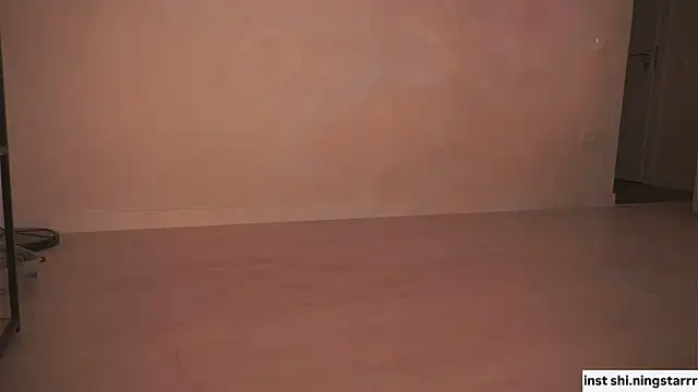 alittlestarrr online show from February 3, 10:47 am