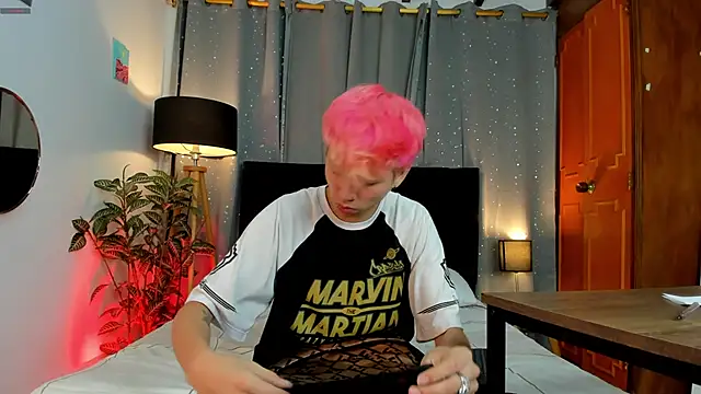 Snapshot of Brian-Ausslos chatting on March 20, 5:02 am Brian-Ausslos online show from March 20, 5:02 am