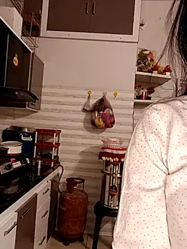 Best-Couple online show from March 21, 5:43 am