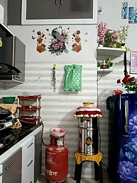 Best-Couple online show from March 26, 3:01 am