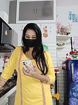 Best-Couple online show from May 28, 3:37 am