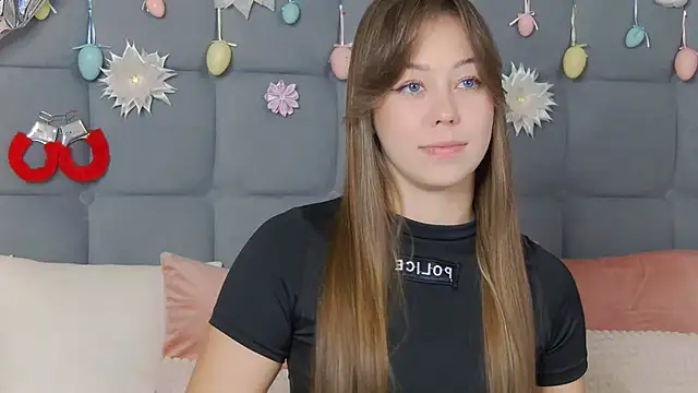 TheEmma online show from April 20, 11:57 am