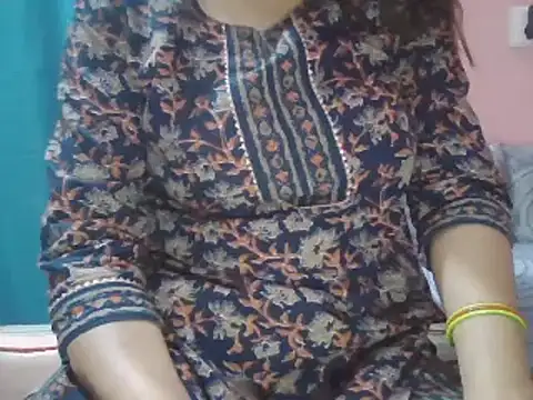 Hot-shanvi online show from March 18, 1:32 am