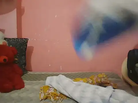 Hot-shanvi online show from December 1, 11:48 am