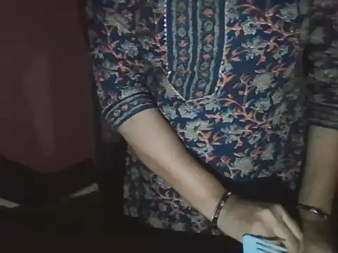 Hot-shanvi online show from March 17, 5:05 pm