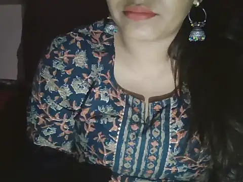 Hot-shanvi online show from April 10, 5:06 pm