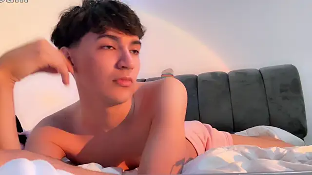 Calacran online show from April 7, 4:35 am