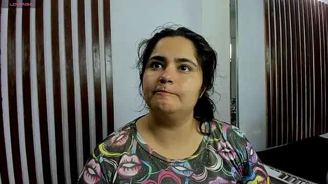 Snapshot of KRYSSTARITTER4 chatting on February 12, 9:31 am KRYSSTARITTER4 online show from February 12, 9:31 am