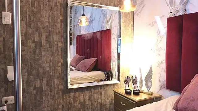 Snapshot of KRYSSTARITTER4 chatting on September 25, 2:48 am KRYSSTARITTER4 online show from September 25, 2:48 am