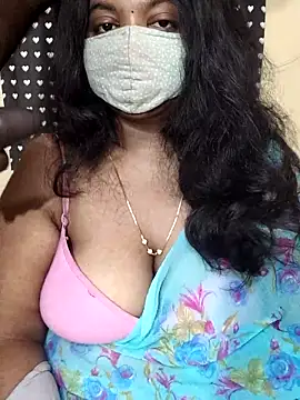 Snapshot of Rathi22 chatting on April 28, 2:10 am Rathi22 online show from April 28, 2:10 am