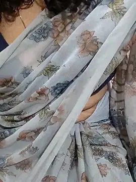 Snapshot of Rathi22 chatting on May 20, 2:34 pm Rathi22 online show from May 20, 2:34 pm