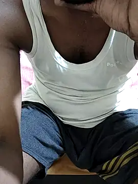 Snapshot of Rathi22 chatting on July 16, 2:45 pm Rathi22 online show from July 16, 2:45 pm