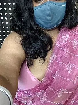 Snapshot of Rathi22 chatting on July 26, 2:53 am Rathi22 online show from July 26, 2:53 am