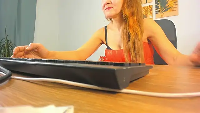 Snapshot of DenisHarmon chatting on January 9, 6:17 am DenisHarmon online show from January 9, 6:17 am