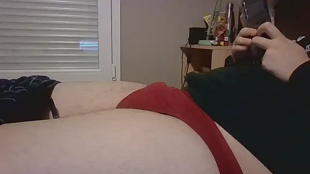 Snapshot of 19ansdejagrand chatting on January 14, 10:12 pm 19ansdejagrand online show from January 14, 10:12 pm