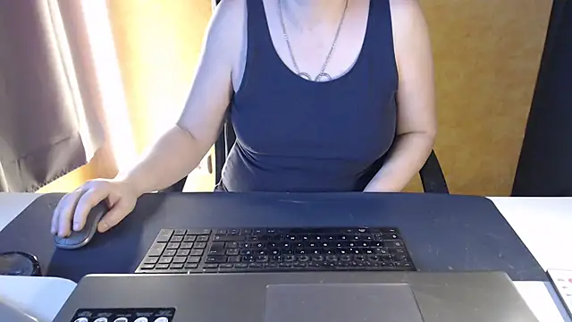 Sweet Phoenix online show from February 18, 6:42 am