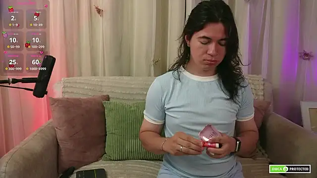 Snapshot of cute_erelis_ chatting on February 6, 3:00 am cute erelis online show from February 6, 3:00 am