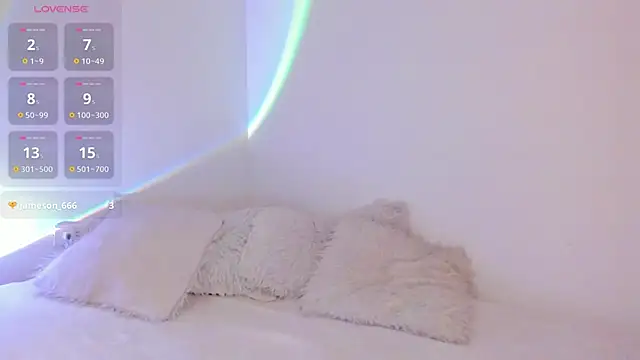 Henophiid online show from December 4, 6:44 am