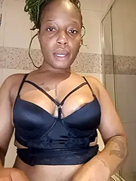 Snapshot of Thando04 chatting on January 16, 4:50 pm Thando04 online show from January 16, 4:50 pm