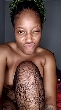 Snapshot of Thando04 chatting on January 17, 2:29 am Thando04 online show from January 17, 2:29 am