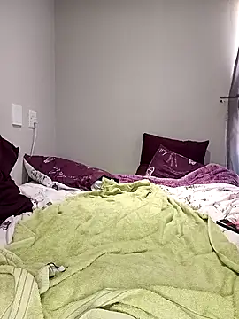 Snapshot of Thando04 chatting on January 20, 12:18 pm Thando04 online show from January 20, 12:18 pm