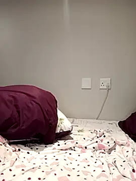 Snapshot of Thando04 chatting on January 25, 2:47 pm Thando04 online show from January 25, 2:47 pm