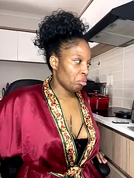 Snapshot of Thando04 chatting on September 13, 12:05 pm Thando04 online show from September 13, 12:05 pm