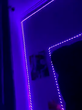 Snapshot of Thando04 chatting on November 10, 12:53 am Thando04 online show from November 10, 12:53 am