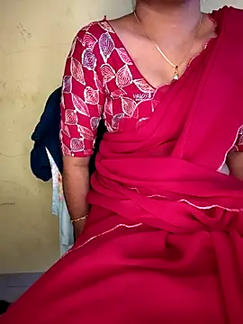 lovelygirl4567 online show from October 25, 6:10 am