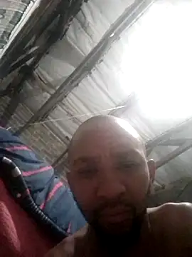 Snapshot of MKbesxxx chatting on February 5, 7:20 pm MKbesxxx online show from February 5, 7:20 pm