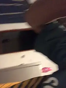 Snapshot of MKbesxxx chatting on October 12, 8:52 pm MKbesxxx online show from October 12, 8:52 pm