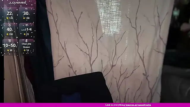 Snapshot of mamifresita chatting on April 21, 11:51 pm mamifresita online show from April 21, 11:51 pm