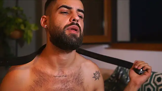 Snapshot of HairyRobxxx chatting on September 10, 3:28 am HairyRobxxx online show from September 10, 3:28 am