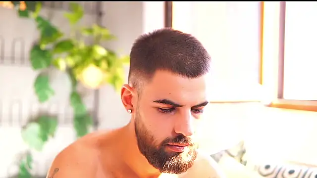 Snapshot of HairyRobxxx chatting on September 14, 1:10 pm HairyRobxxx online show from September 14, 1:10 pm