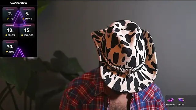 Snapshot of HairyRobxxx chatting on September 26, 7:07 pm HairyRobxxx online show from September 26, 7:07 pm