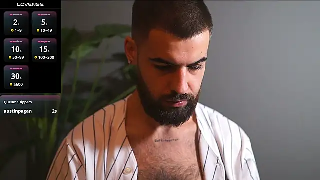 Snapshot of HairyRobxxx chatting on September 27, 5:29 pm HairyRobxxx online show from September 27, 5:29 pm