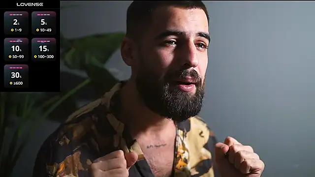 Snapshot of HairyRobxxx chatting on October 2, 3:41 pm HairyRobxxx online show from October 2, 3:41 pm