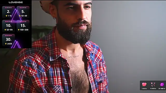 Snapshot of HairyRobxxx chatting on October 9, 4:54 am HairyRobxxx online show from October 9, 4:54 am