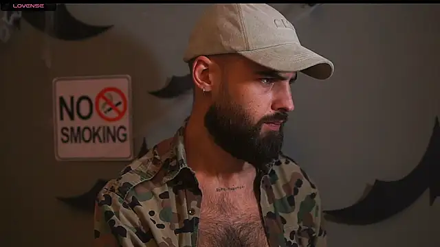 Snapshot of HairyRobxxx chatting on October 21, 3:24 pm HairyRobxxx online show from October 21, 3:24 pm