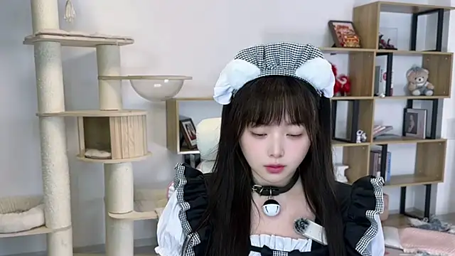 Snapshot of Chenjing0 chatting on April 30, 1:17 pm Chenjing0 online show from April 30, 1:17 pm