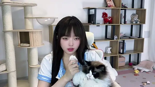 Snapshot of Chenjing0 chatting on May 10, 12:21 pm Chenjing0 online show from May 10, 12:21 pm
