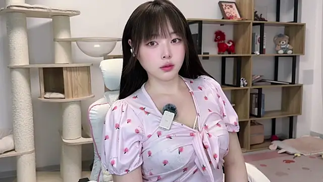 Snapshot of Chenjing0 chatting on May 15, 12:12 pm Chenjing0 online show from May 15, 12:12 pm