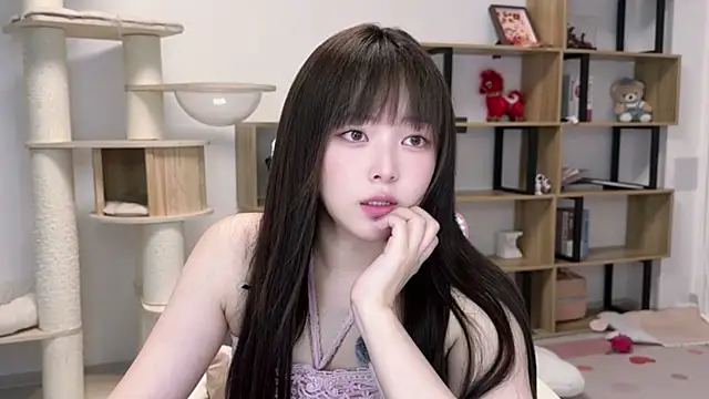 Snapshot of Chenjing0 chatting on May 18, 12:33 pm Chenjing0 online show from May 18, 12:33 pm