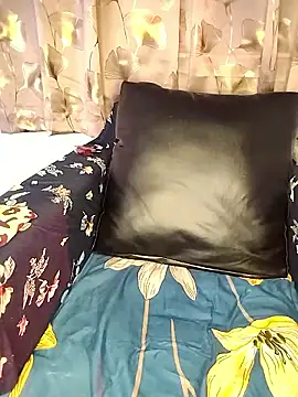 Hot  sallie online show from April 14, 7:14 am