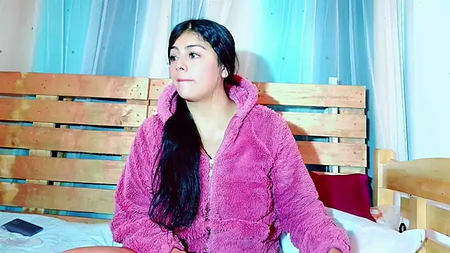 lana reverse online show from January 3, 4:27 pm