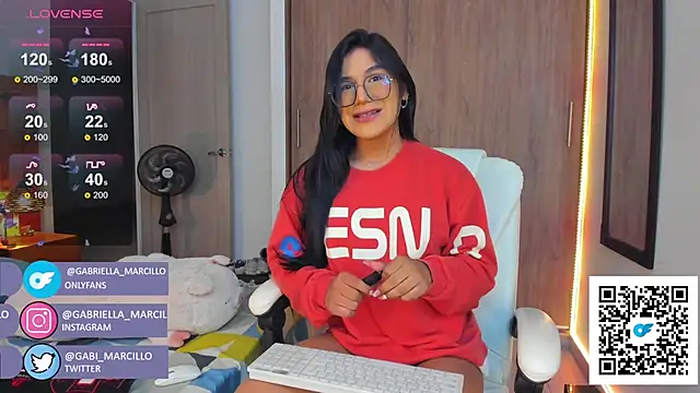 gabi marcillo online show from October 4, 4:54 am