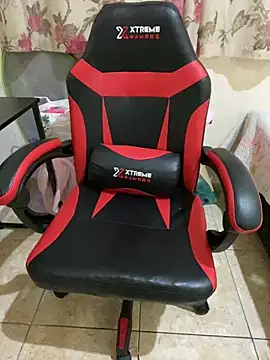 Snapshot of julianabun chatting on January 18, 2:14 am julianabun online show from January 18, 2:14 am